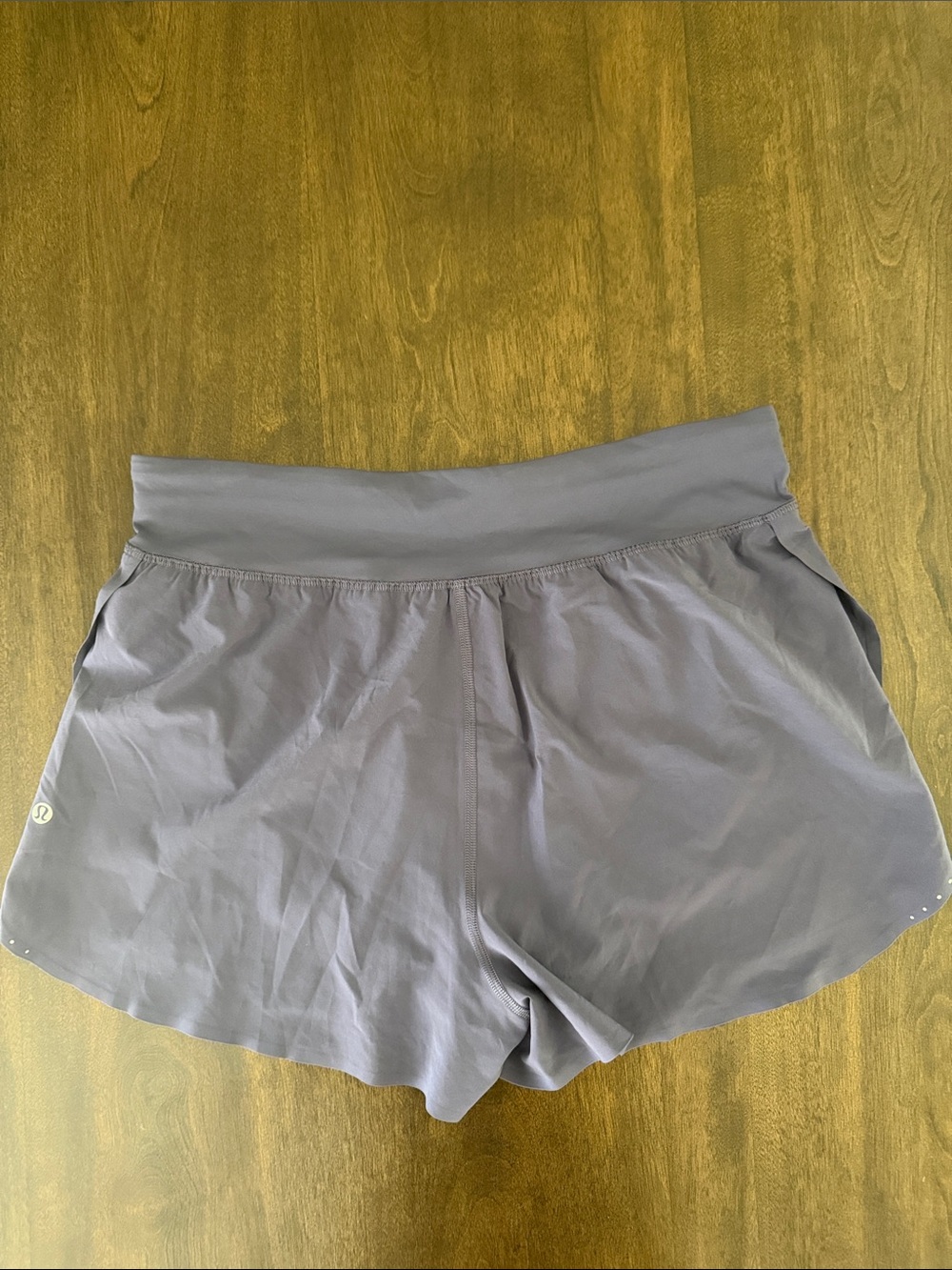 lululemon athletica Fast and Free High Rise Running Shorts Size 10 - Picture 2 of 4